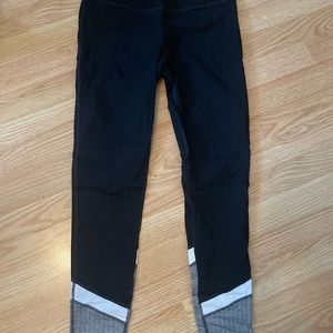 Color block ankle leggings